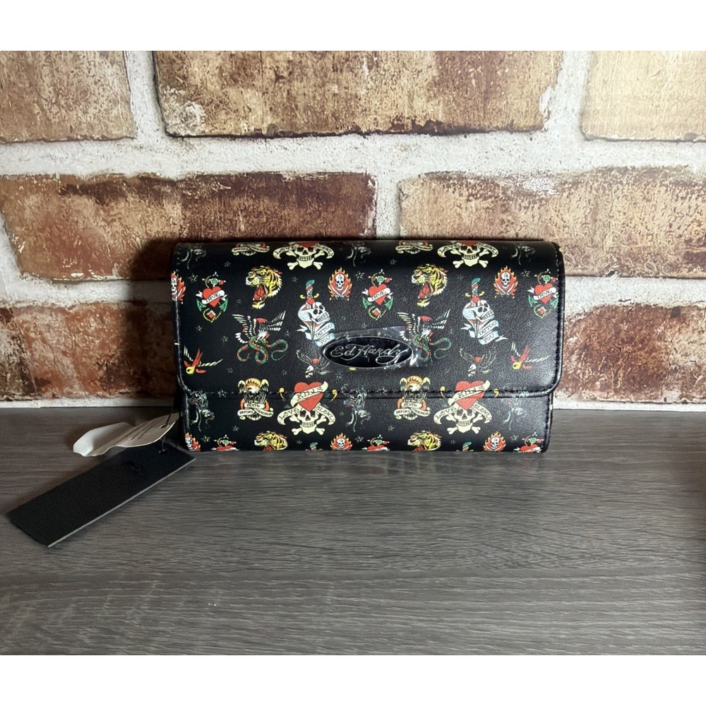 NWT Ed Hardy Wallet Card Holder Bifold Snap Closure Black Graphic Tattoo Design